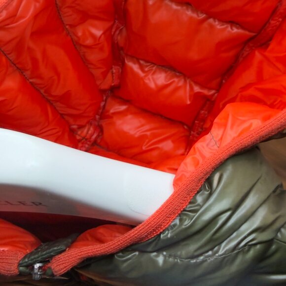 MONCLER Hooded Down Jacket Kids Size 5 Green Orange Lining - Picture 7 of 10